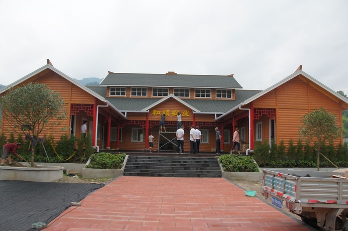 Imagen de los interiores del Hotel Southeastern Flying Tiger Manor. Foto 18