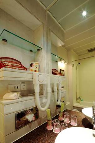 Imagen de la habitación del Hotel Southern Airline Pearl. Foto 4