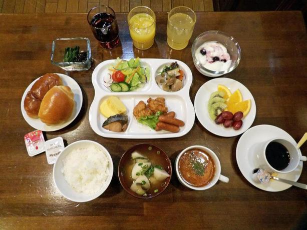 Imagen general del Hotel Southern Cross In Matsumoto Guest House. Foto 5