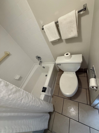 Imagen de la habitación del Hotel Southern Inn. Foto 2