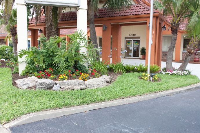 Imagen de los exteriores del Hotel Southern Oaks Inn. Foto 14