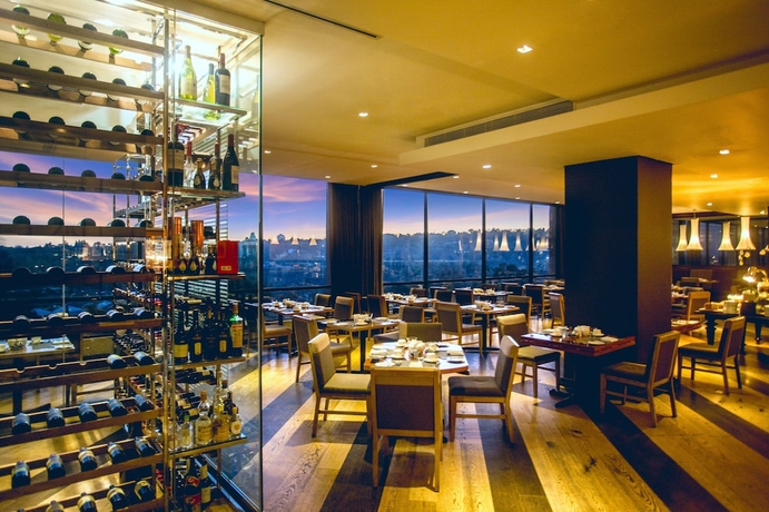 Imagen del bar/restaurante del Hotel Southern Sun Hyde Park. Foto 4
