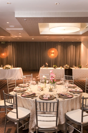 Imagen del bar/restaurante del Hotel Southern Sun Rosebank. Foto 3