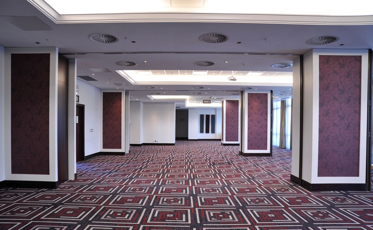 Imagen de los interiores del Hotel Southern Sun Sandton. Foto 14