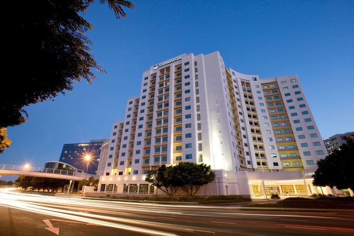 Imagen general del Hotel Southern Sun Waterfront Cape Town. Foto 1