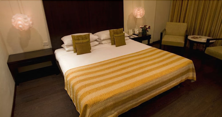 Imagen de la habitación del Hotel Southernstar Bangalore. Foto 6