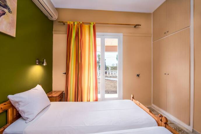 Imagen general del Hotel Southgate, Aghios Georgios (Sur). Foto 6