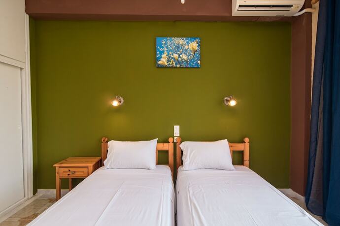 Imagen de la habitación del Hotel Southgate, Aghios Georgios (Sur). Foto 20