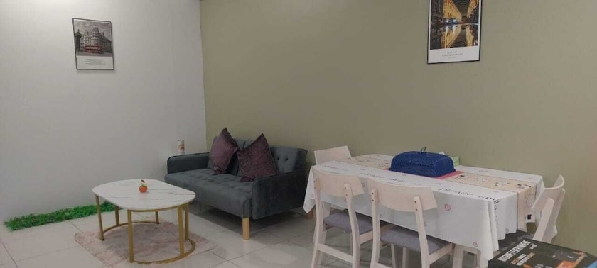 Imagen de la habitación del Hotel Southkey Mosaic 3BR 2FREE By Natol. Foto 13