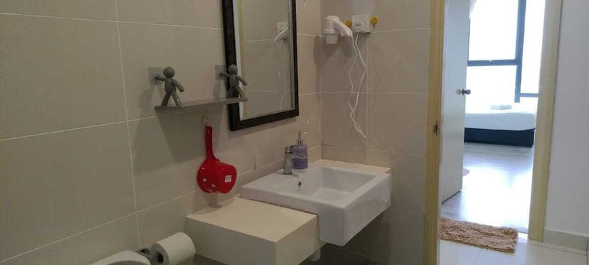 Imagen de la habitación del Hotel Southkey Mosaic 3BR 2FREE By Natol. Foto 14
