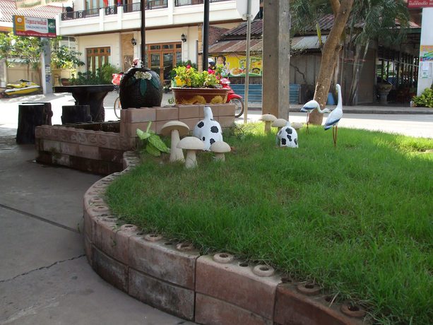 Imagen de los exteriores del Hotel Souvanna 2. Foto 14