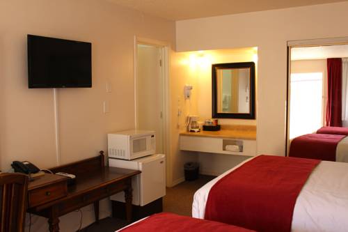 Imagen de la habitación del Hotel Sovana Inn. Foto 6