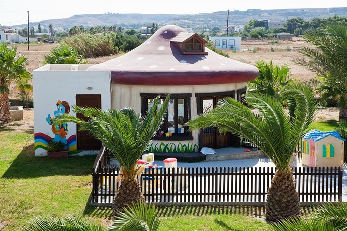 Imagen de los exteriores del Hotel Sovereign Beach - All Inclusive. Foto 9