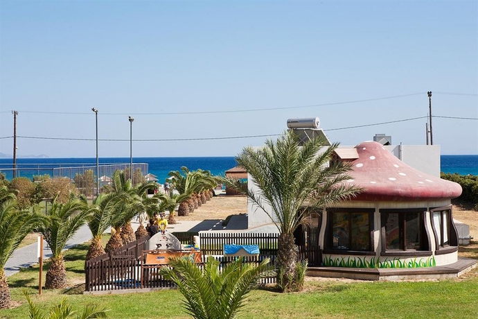 Imagen de los exteriores del Hotel Sovereign Beach - All Inclusive. Foto 11