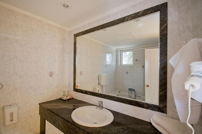 Imagen de la habitación del Hotel Sovereign Beach - All Inclusive. Foto 8