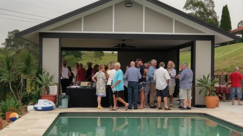 Imagen de la piscina del Hotel Sovereign Hill Country Lodge. Foto 11