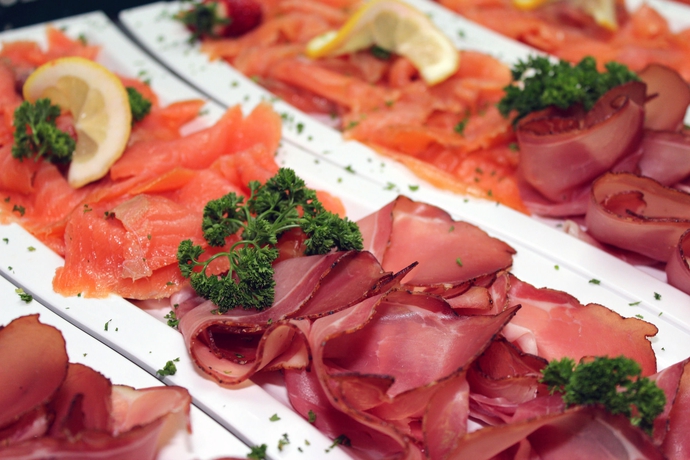 Imagen del bar/restaurante del Hotel Sowell HÔtels Le Parc and Spa. Foto 5