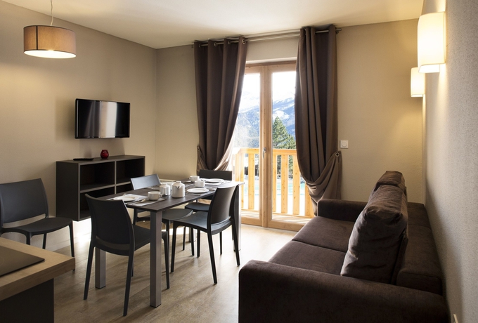 Imagen de los interiores del Hotel Sowell RÉsidences Pra Loup. Foto 19