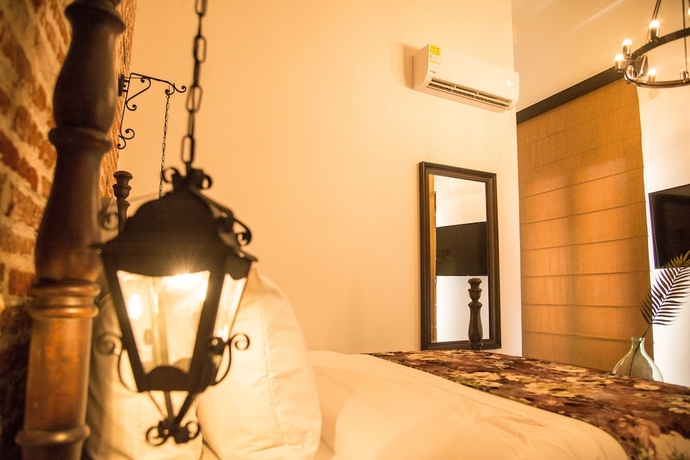 Imagen de la habitación del Hotel Soy Local Insignia. Foto 17