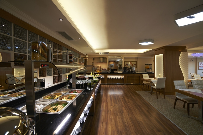 Imagen del bar/restaurante del Hotel Soyic. Foto 4