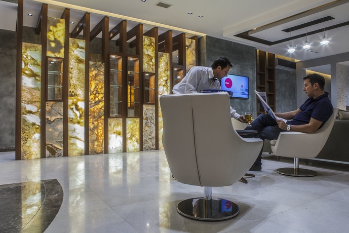 Imagen de los interiores del Hotel Soyic. Foto 19