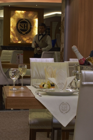 Imagen del bar/restaurante del Hotel Soyic. Foto 9
