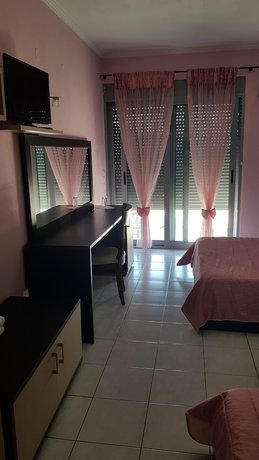 Imagen de la habitación del Hotel Sozos Inn. Foto 9