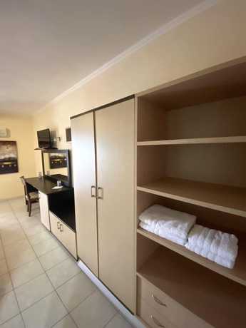 Imagen de la habitación del Hotel Sozos Inn. Foto 15