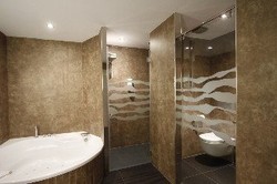 Imagen del bar/restaurante del Hotel Spa Aguas de los Mallos. Foto 31