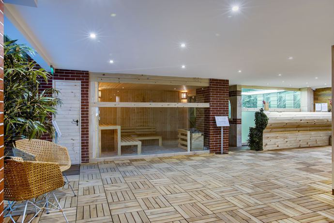 Imagen de la piscina del Hotel Spa Alchemist Residence. Foto 16