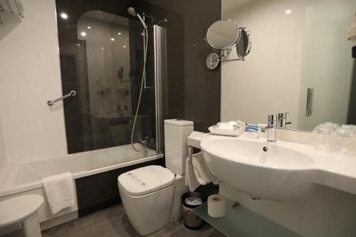 Imagen de la habitación del Hotel Spa Atlantico. Foto 2