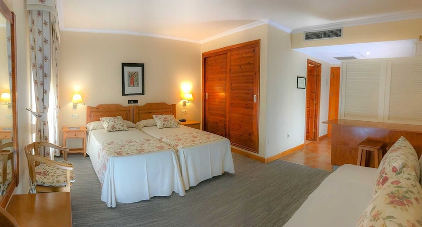 Imagen de la habitación del Hotel Spa Bosque Mar. Foto 4