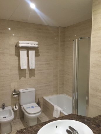 Imagen de la habitación del Hotel Spa Cádiz Plaza. Foto 6