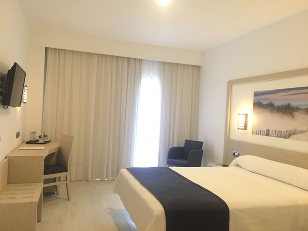 Imagen de la habitación del Hotel Spa Cádiz Plaza. Foto 8