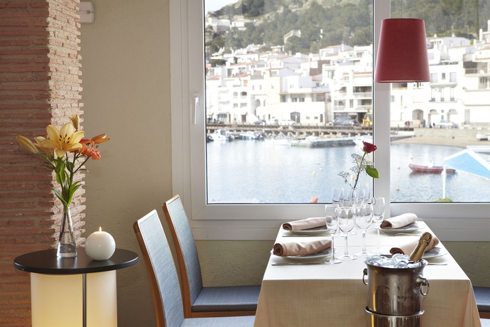 Imagen del bar/restaurante del Hotel Spa Cap De Creus. Foto 4