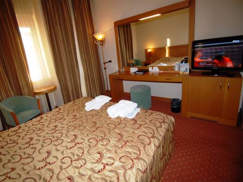 Imagen de la habitación del Hotel Spa Colossae Thermal. Foto 2