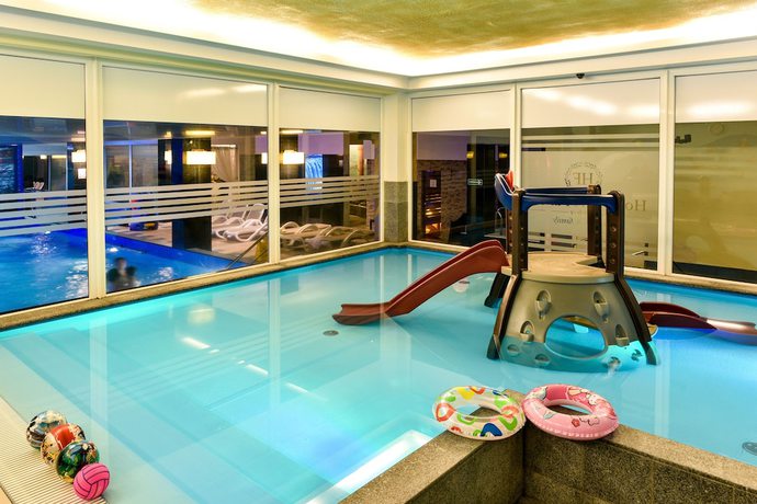 Imagen de la piscina del Hotel Spa Faltom Gdynia Rumia. Foto 16