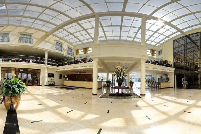 Imagen de los interiores del Hotel Spa Faltom Gdynia Rumia. Foto 13