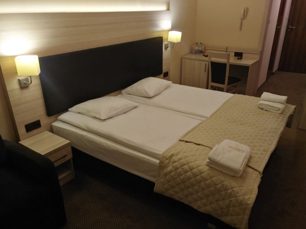 Imagen de la habitación del Hotel Spa Gloria. Foto 12