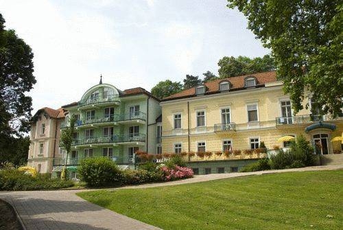 Imagen general del Hotel Spa H&eacute;v&iacute;z. Foto 9