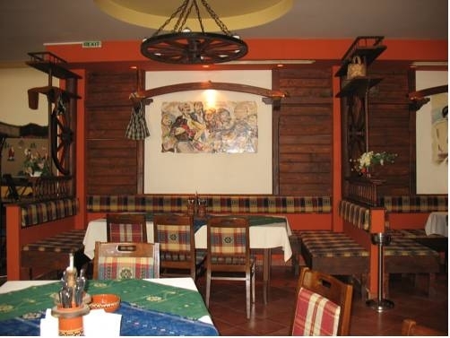 Imagen del bar/restaurante del Hotel Spa Hotel Devin. Foto 15