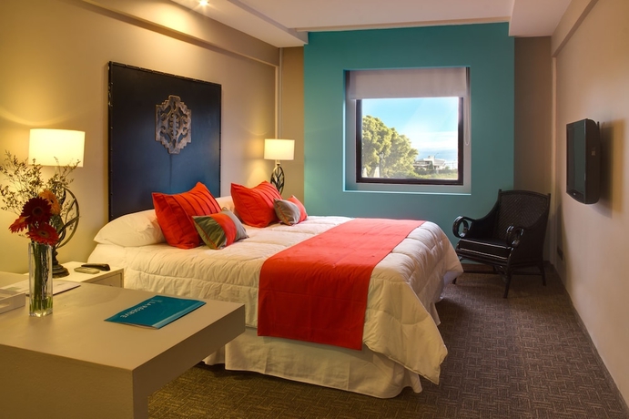 Imagen de la habitación del Hotel Spa Hotel La Réserve. Foto 11