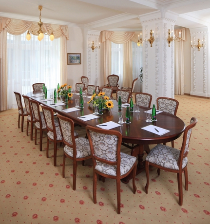 Imagen de los interiores del Hotel Spa Imperial. Foto 10