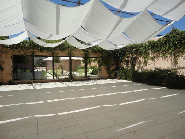 Imagen de los interiores del Hotel Spa La Romana, The Originals Relais (relais Du Silence). Foto 16