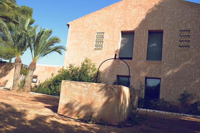 Imagen de los exteriores del Hotel Spa La Romana, The Originals Relais (relais Du Silence). Foto 10