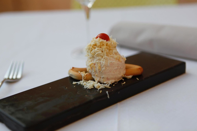 Imagen del bar/restaurante del Hotel Spa La Romana, The Originals Relais (relais Du Silence). Foto 3