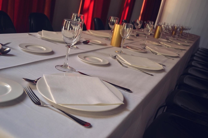 Imagen del bar/restaurante del Hotel Spa La Romana, The Originals Relais (relais Du Silence). Foto 5