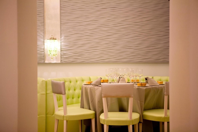 Imagen del bar/restaurante del Hotel Spa La Romana, The Originals Relais (relais Du Silence). Foto 7