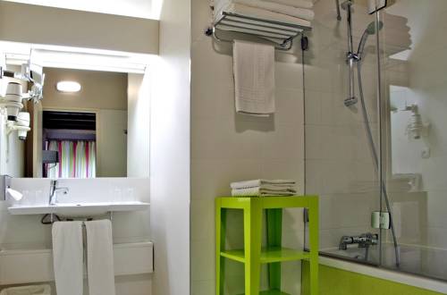 Imagen de la habitación del Hotel Spa Le Moulin De La Wantzenau. Foto 5