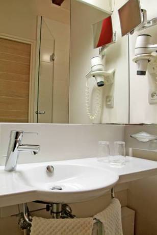 Imagen de la habitación del Hotel Spa Le Moulin De La Wantzenau. Foto 8